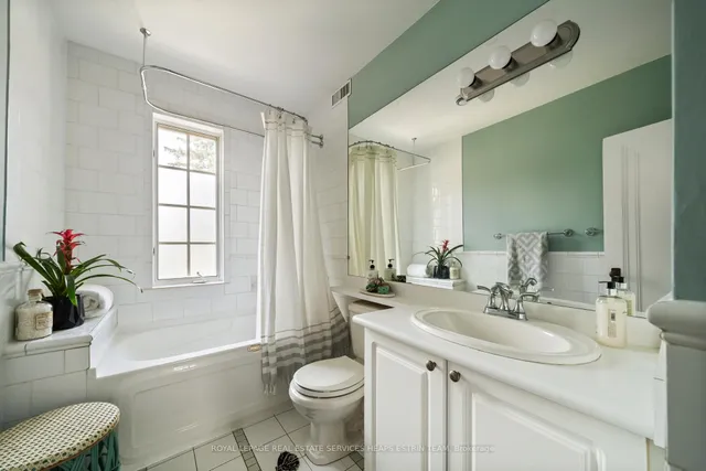 Additional image 23 of 85 Douglas Cres