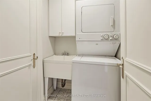 Additional image 38 of 38 Avenue Rd Unit 1201