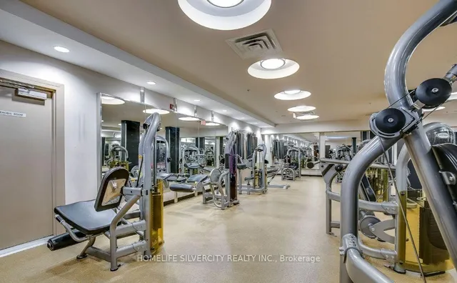 Additional image 36 of 80 Absolute Ave Unit 2006