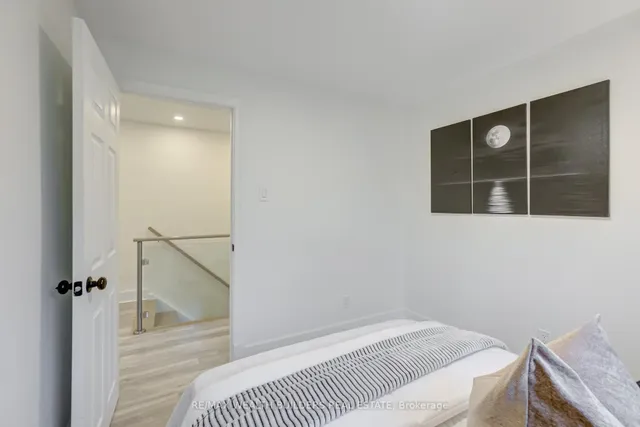 Additional image 23 of 23 Van Stassen Blvd