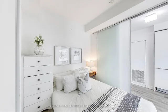 Additional image 15 of 28 Wellesley St Unit 2408