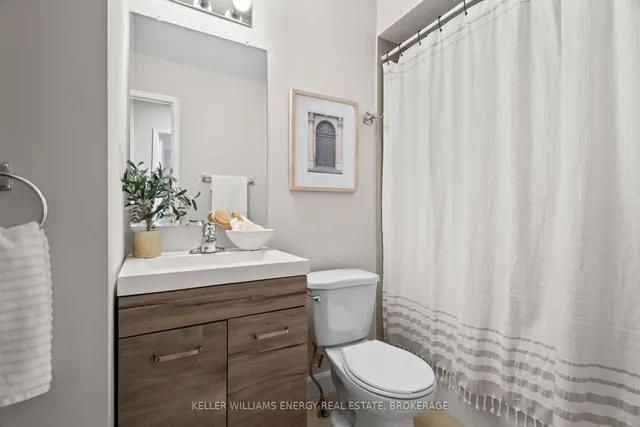 Additional image 20 of 19 Woodstream Ave