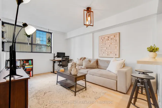 Additional image 7 of 80 Saint Patrick St Unit 820