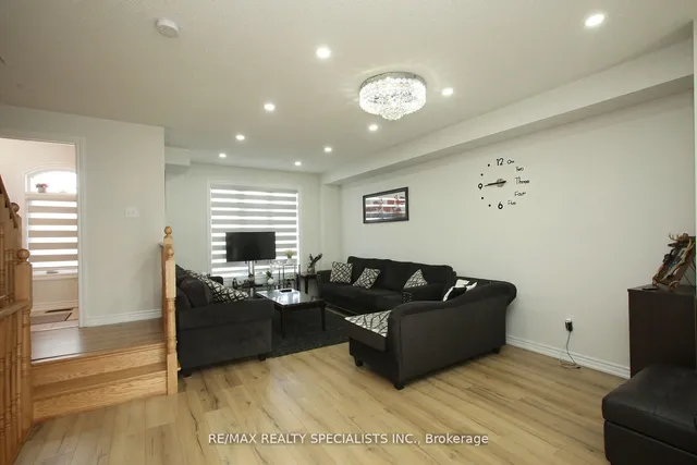 Additional image 4 of 17 Gilford St