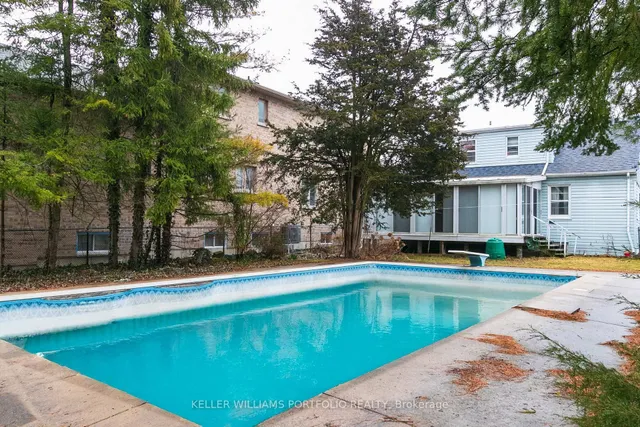 Additional image 40 of 8 Marilyn Ave