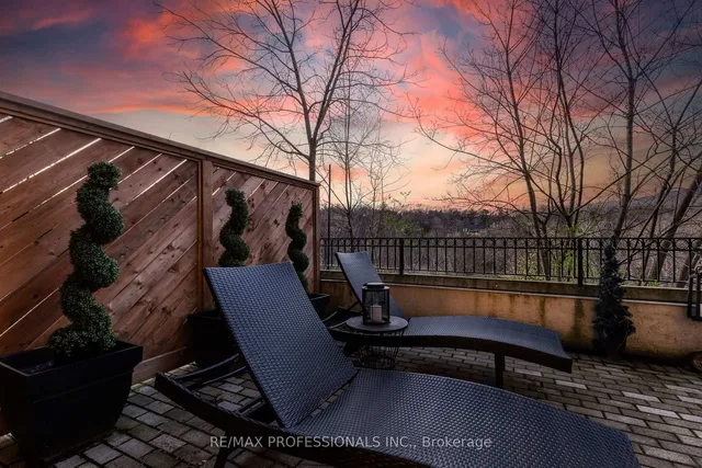 Additional image 26 of 40 Old Mill Rd Unit 102