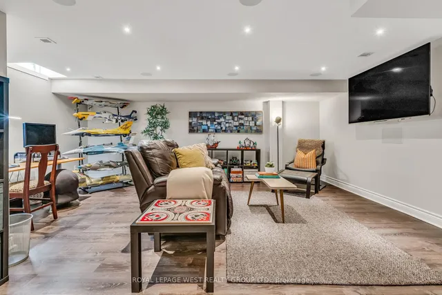 Additional image 34 of 16 Yachters Lane