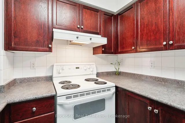 Additional image 17 of 35 Kingsbridge Garden Circ Unit 408