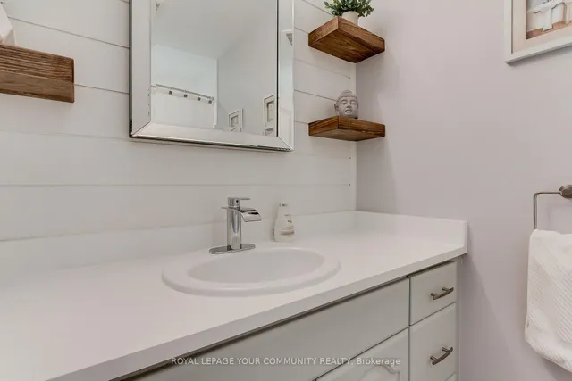 Additional image 27 of 41 Mandarin Cres