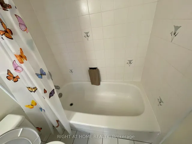 Additional image 25 of 350 Alton Towers Circ Unit 311