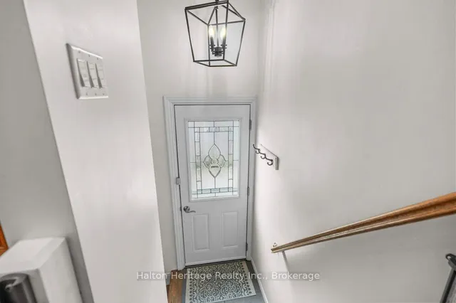 Additional image 29 of 376 East 18th St