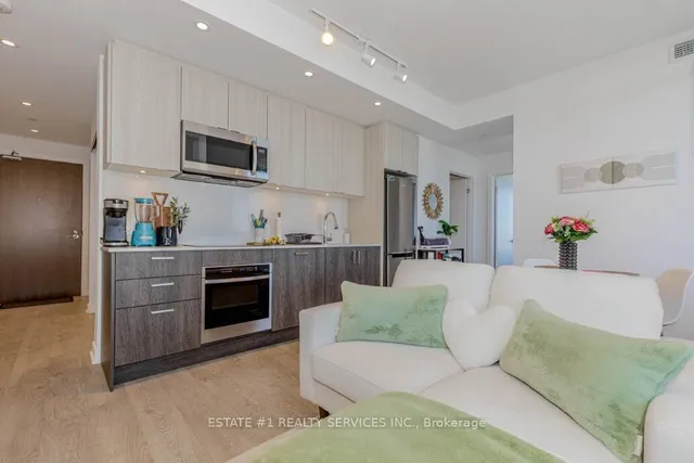 Additional image 16 of 1928 Lakeshore Blvd Unit 2216