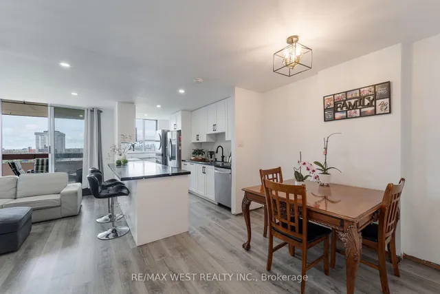 Additional image 2 of 1615 Bloor St Unit 1001