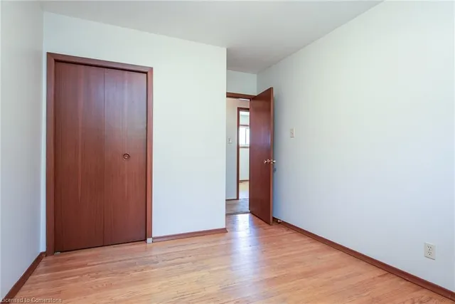 Additional image 27 of 318 Greenbrook Dr