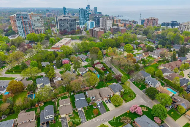 Additional image 49 of 548 Regina Dr