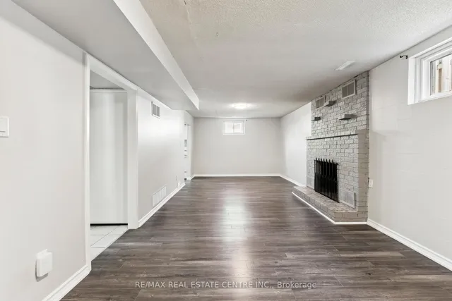 Additional image 27 of 21 Marchbank Cres