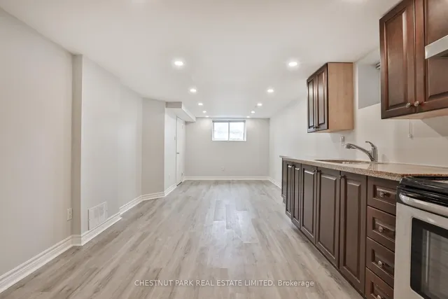 Additional image 30 of 65 Kane Ave