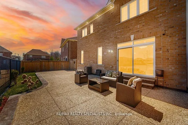 Additional image 44 of 52 Abercrombie Cres