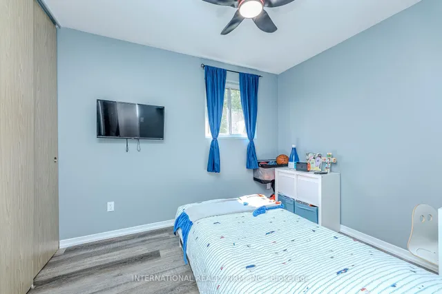 Additional image 17 of 1291 Consort Cres