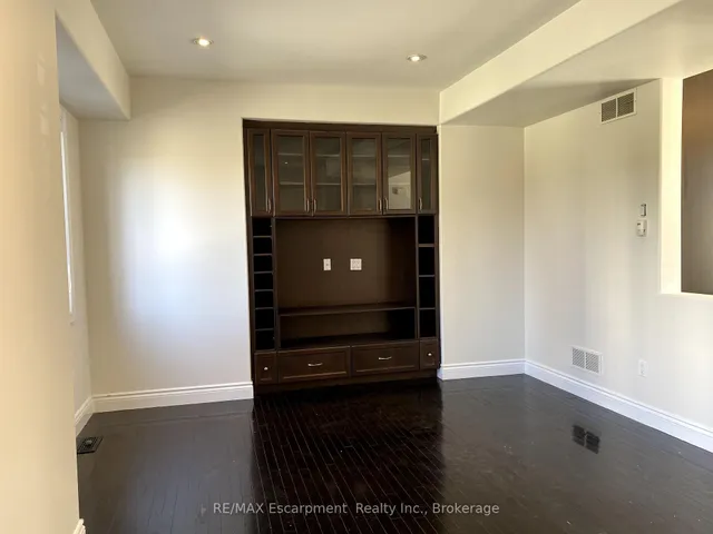 Additional image 18 of 2430 Second St