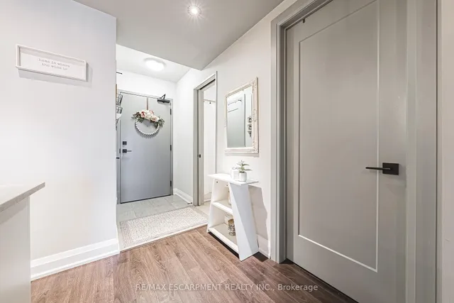 Additional image 16 of 181 James St Unit 402