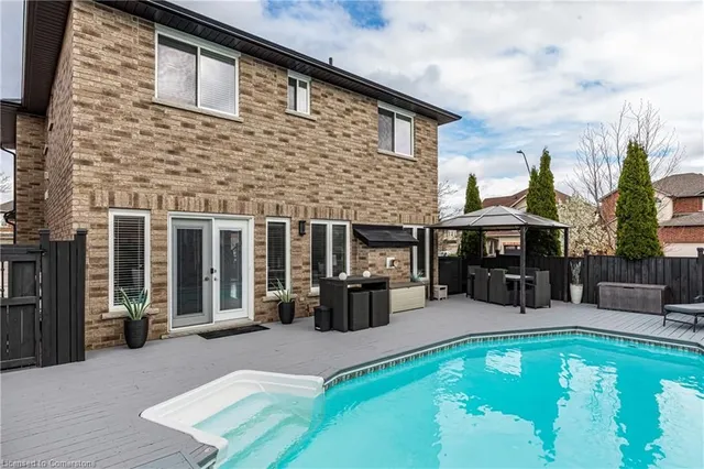 Additional image 48 of 78 Stonepine Cres