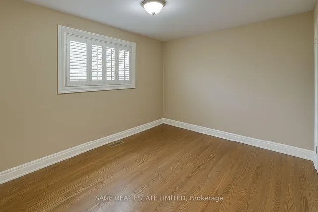 Additional image 39 of 108 Madawaska Ave