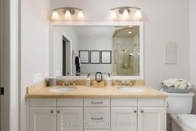 Additional image 26 of 25 Earlington Ave Unit PH613