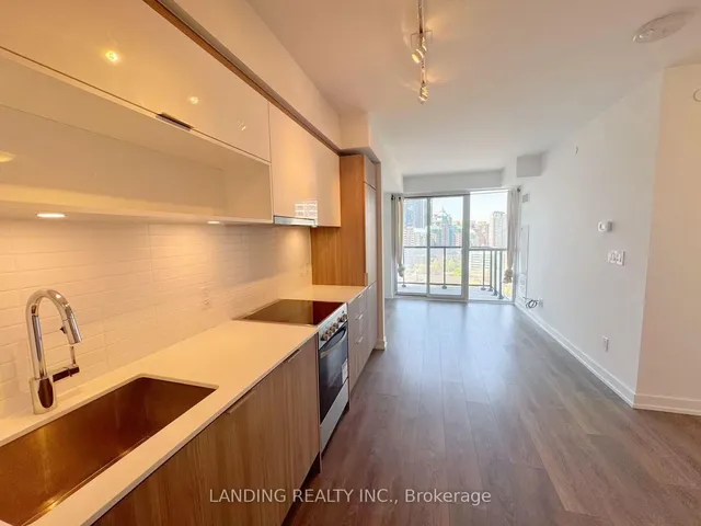 Additional image 6 of 159 Wellesley St Unit 1610