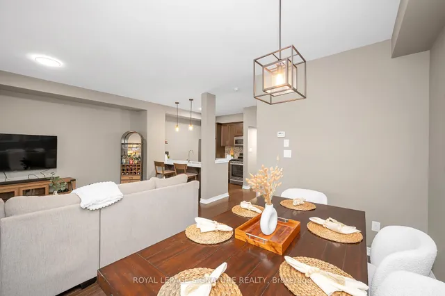 Additional image 15 of 215 Dundas St Unit 29