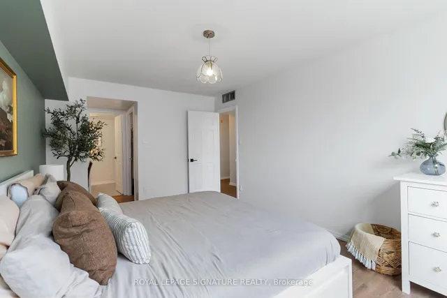 Additional image 20 of 1230 Marlborough Crt Unit 204