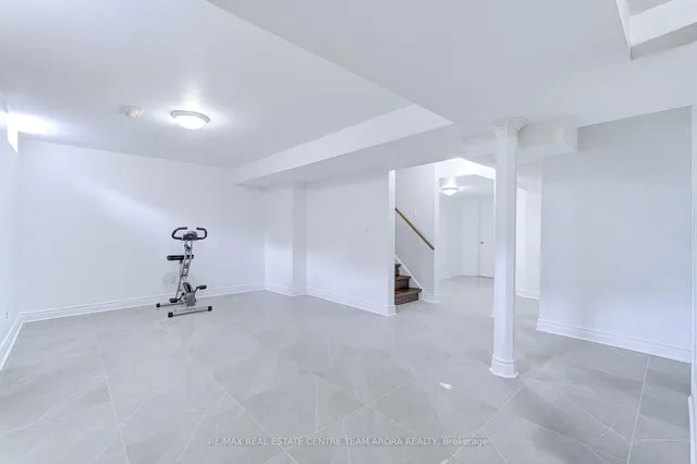 Additional image 35 of 27 Beresford Cres