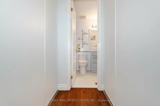 Additional image 21 of 24 Acadian Hts