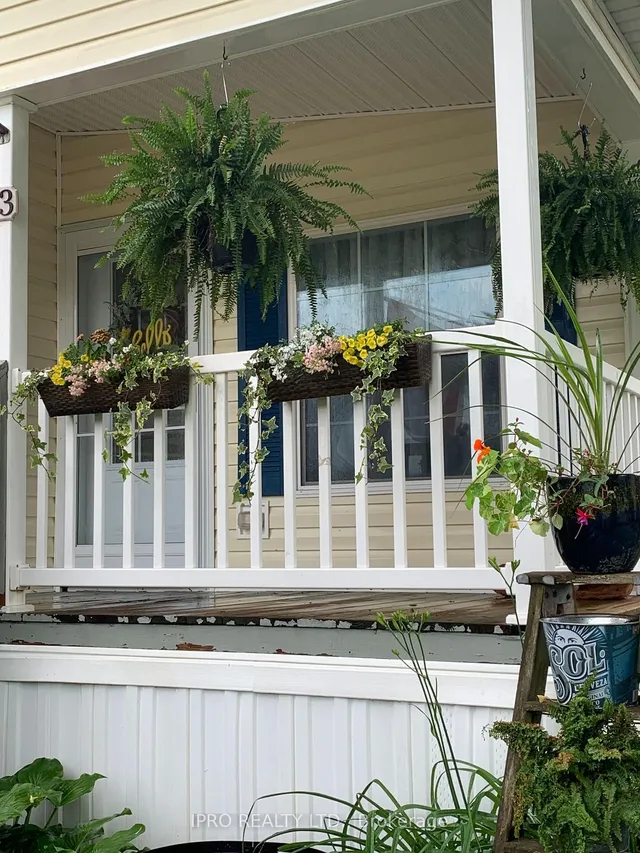 Additional image 6 of 23 MacPherson Cres