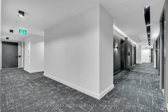 Additional image 3 of 108 Peter St Unit 727