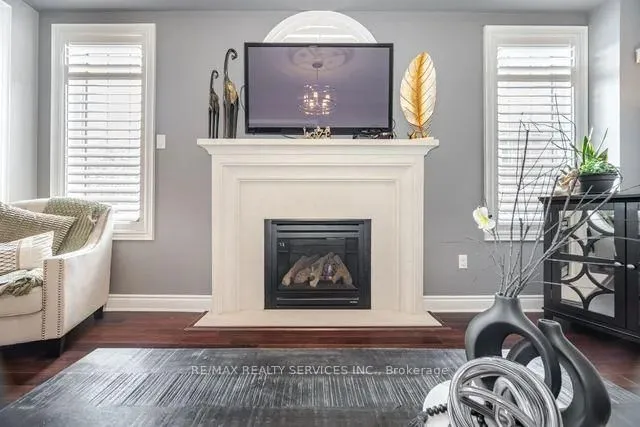 Additional image 15 of 17 Platform Cres