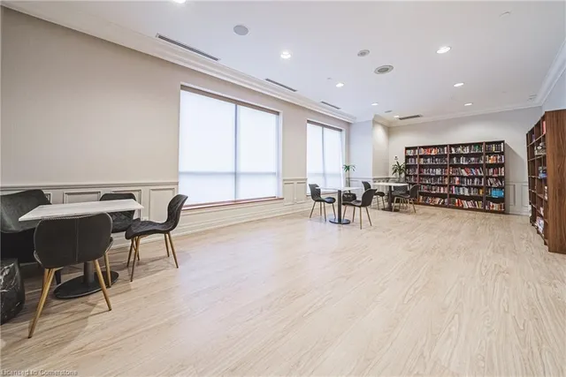 Additional image 33 of 5229 Dundas St Unit 1811