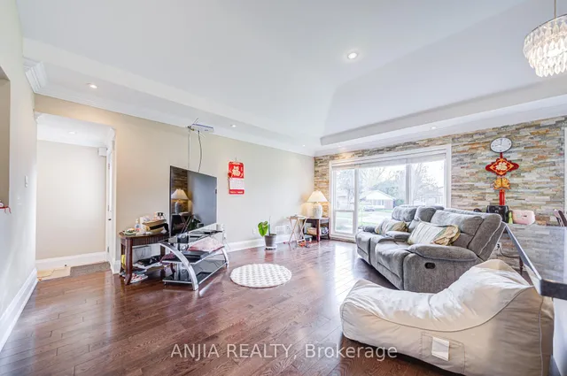 Additional image 10 of 56 Flintridge Rd