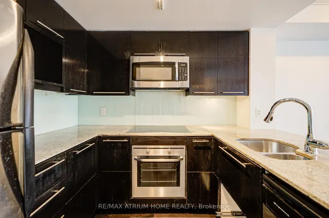 Additional image 8 of 23 Carlton St Unit 310