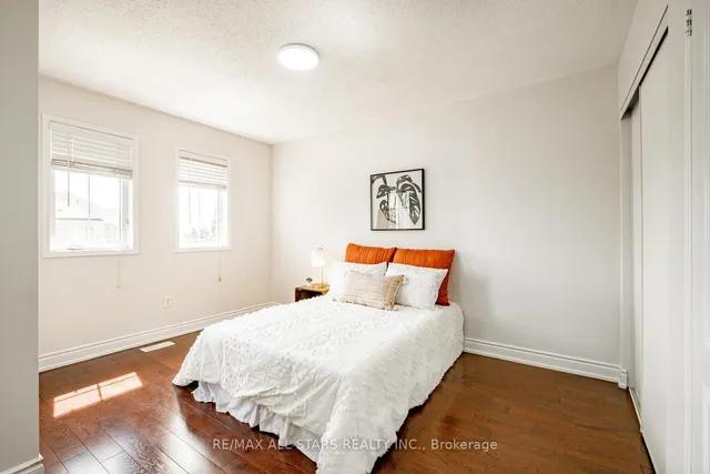 Additional image 30 of 126 Lake Louise Dr