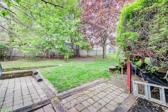 Additional image 46 of 128 Albion Crt