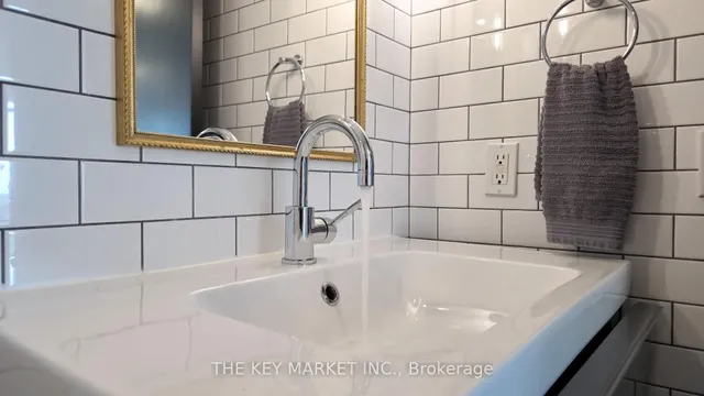 Additional image 30 of 81 Navy Wharf Crt Unit 315