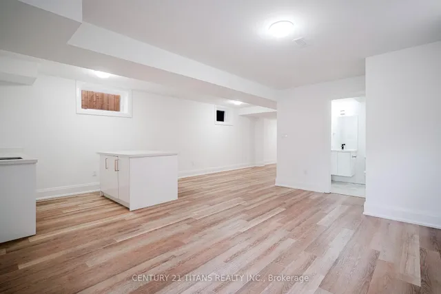 Additional image 40 of 83 Kalmar Ave