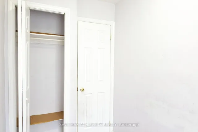 Additional image 28 of 1820 Dundas St