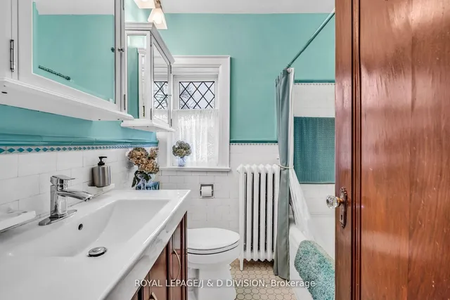 Additional image 26 of 77 College View Ave