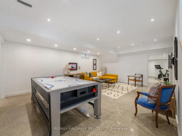 Additional image 33 of 29 Treadway Blvd