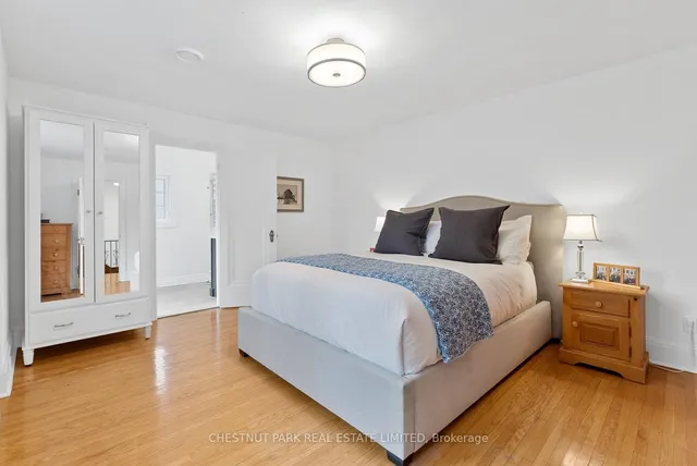 Additional image 16 of 19 Hillhurst Blvd