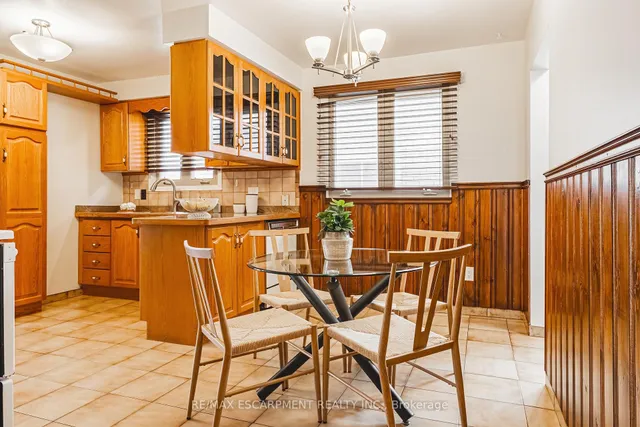 Additional image 13 of 98 Deerhurst Rd