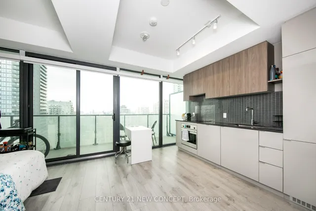 Additional image 3 of 161 Roehampton Ave Unit 2011