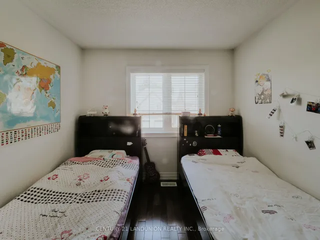 Additional image 8 of 35 Goldthread Terr